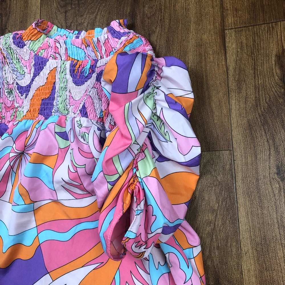 Jodifl Colorful Puff Sleeve Blouse - Picture 4 of 15